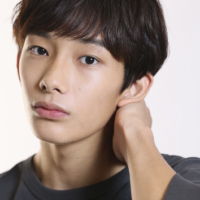 亀山萊主 スターダストプロモーション