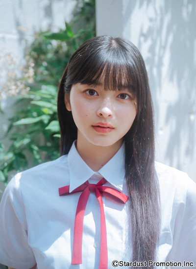 滝口芽里衣