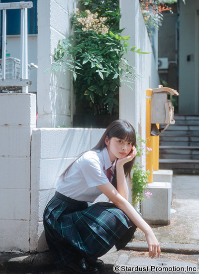 滝口芽里衣