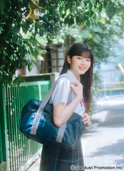 滝口芽里衣