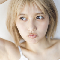 鈴木萌花 | スターダストプロモーション